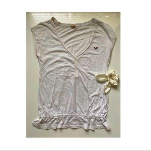 Hollister Cream V-Neck Blouse 🎀